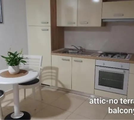 Amra Apartment *