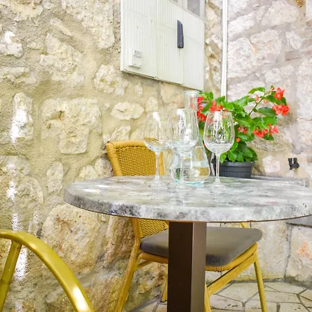 Daire Amra Novi Vinodolski