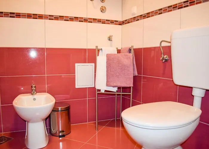 Apartment Amra *